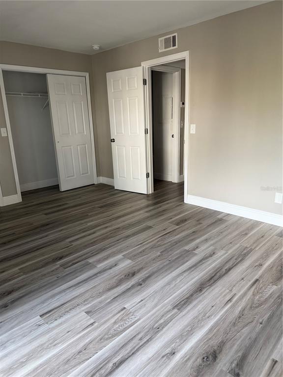 Building Photo - 9209 Tudor Dr