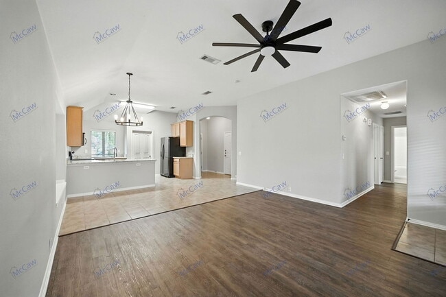 Building Photo - 2217 Kingsdale Ct