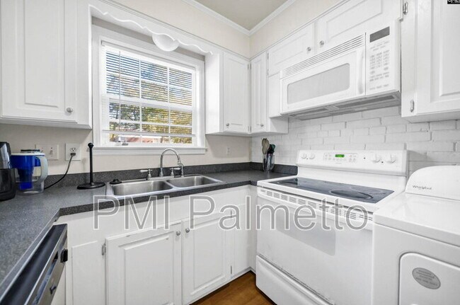 Building Photo - 227 S Marion St