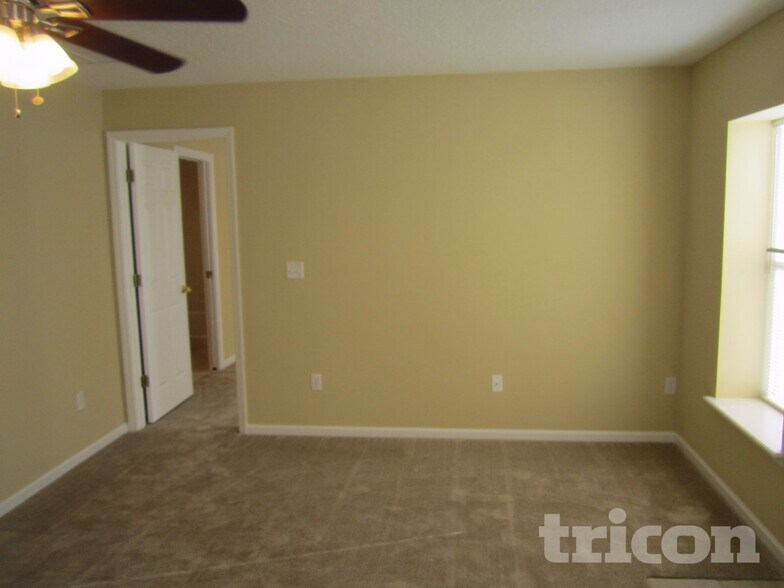 Building Photo - 7644 Arancio Dr