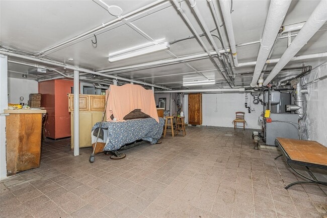 Building Photo - 158 Old Mamaroneck Rd