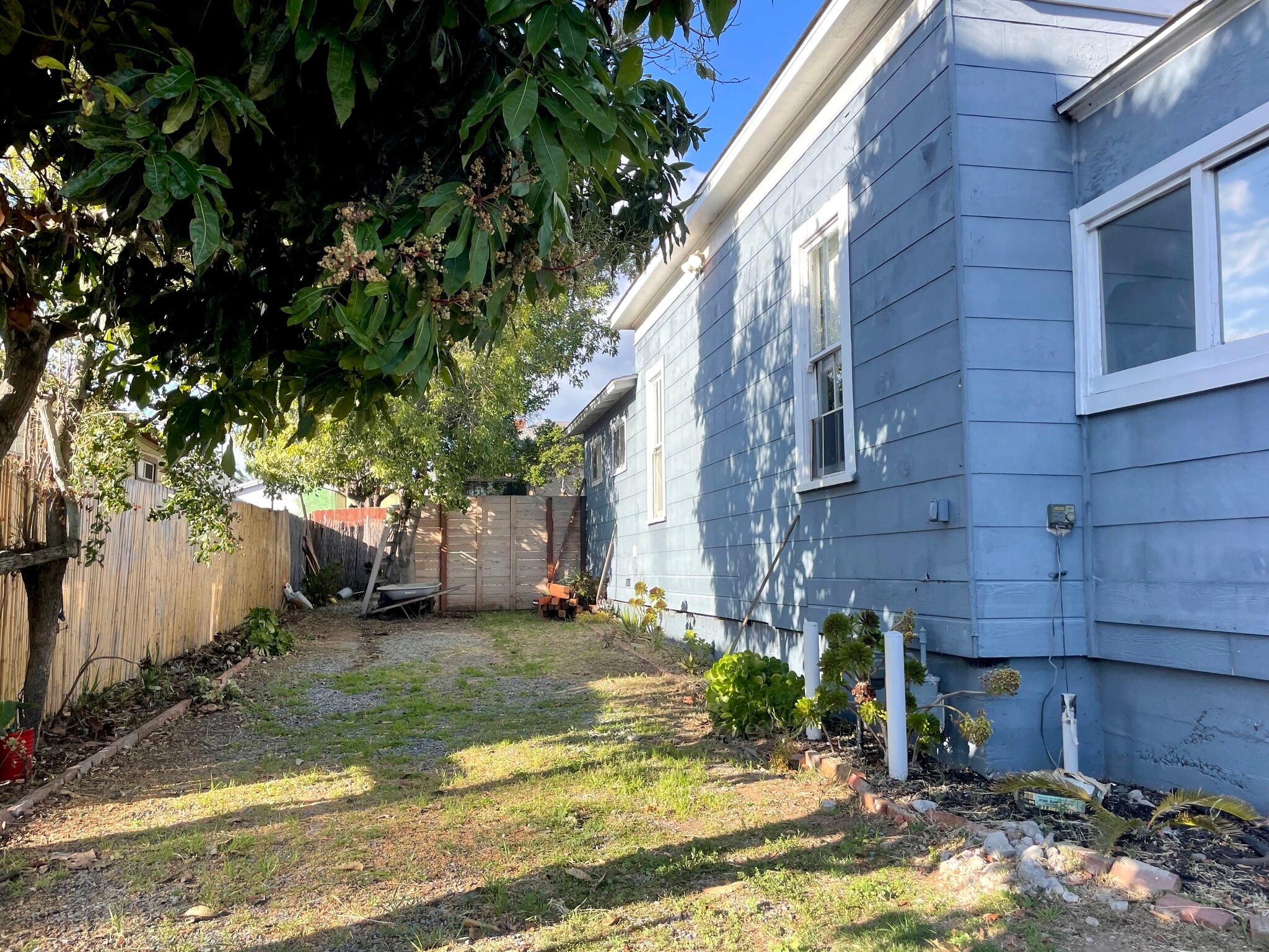 Driveway - 2264 Imperial Ave