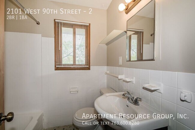 Building Photo - 2101 W 90th St