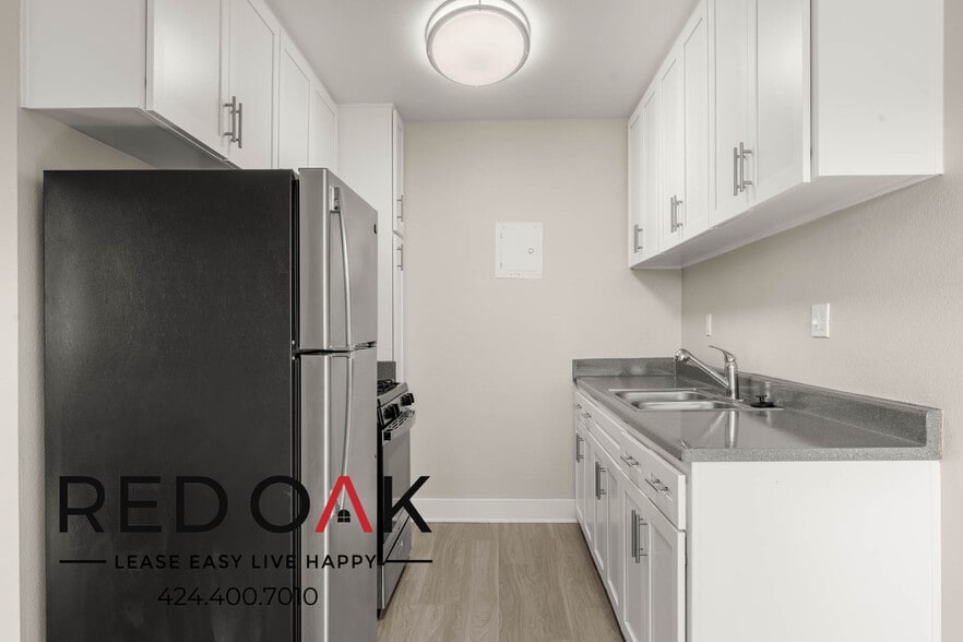 Building Photo - 13325 Heacock St