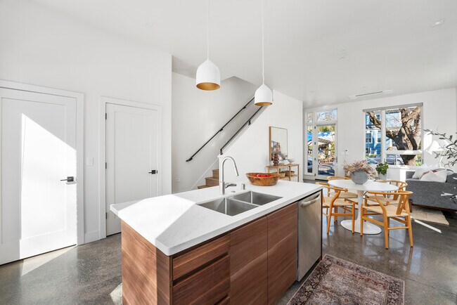 Building Photo - 2230 I St