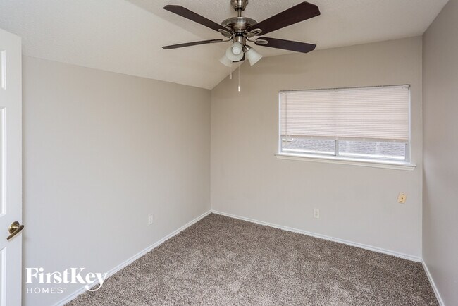 Building Photo - 10219 Budtime Ln