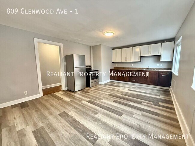 Building Photo - 809 Glenwood Ave