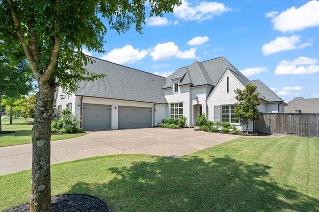 Primary Photo - 4741 Carousel Ln