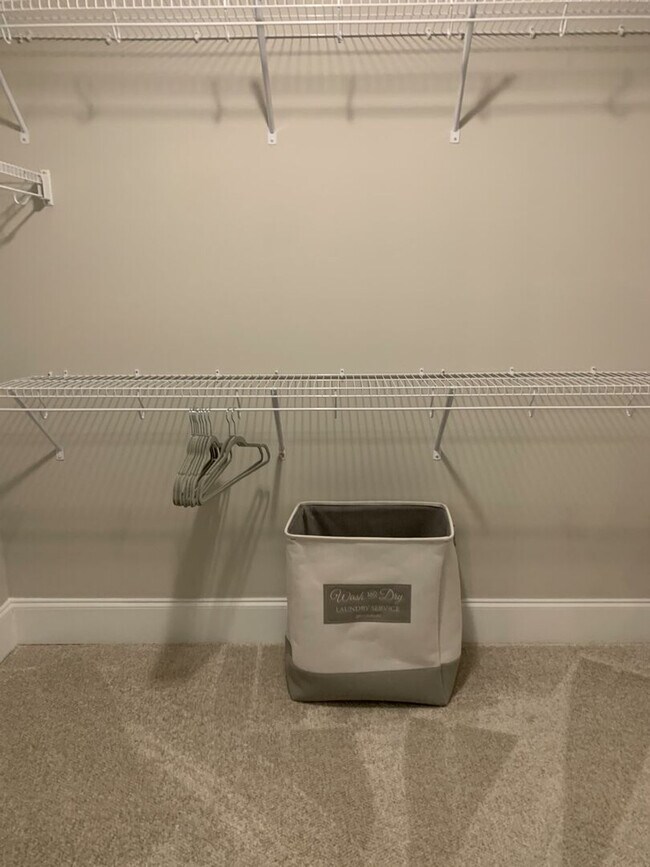 Building Photo - 4230 Old Cherokee St