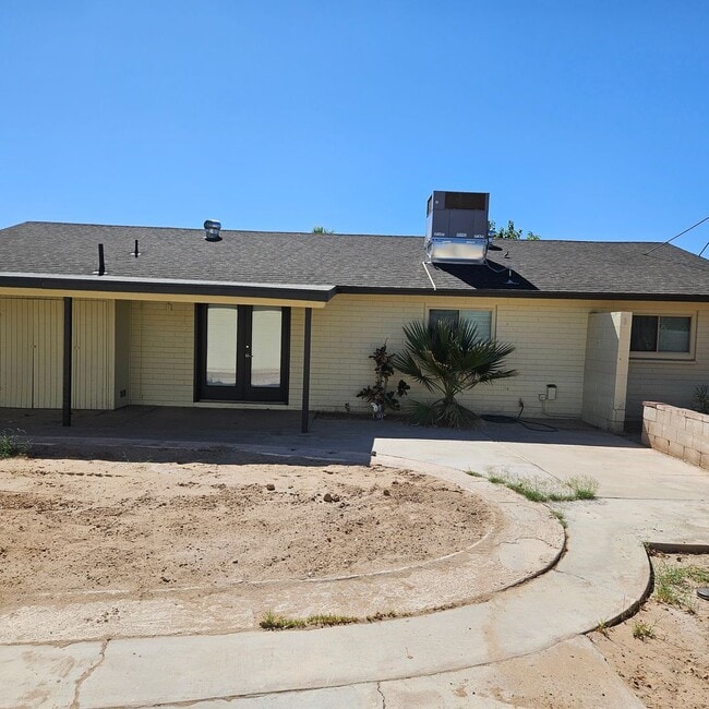 Building Photo - Remodeled home for Rent