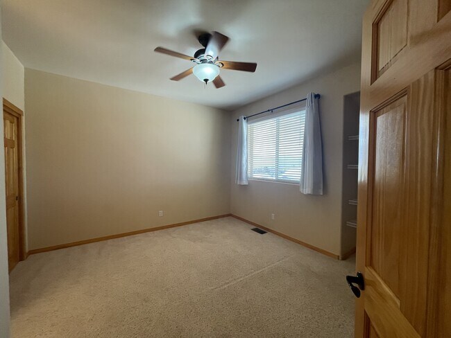 Building Photo - 6809 Chapingo Rd NE