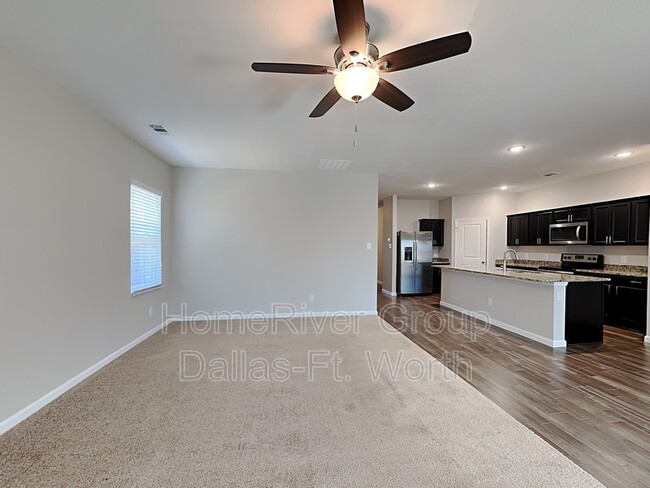 Building Photo - 424 Dove Creek Ln