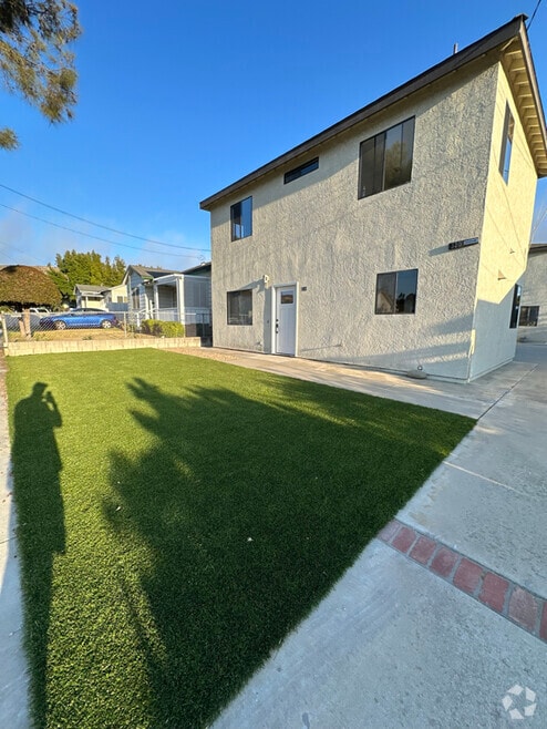 Building Photo - 310 W Simpson St