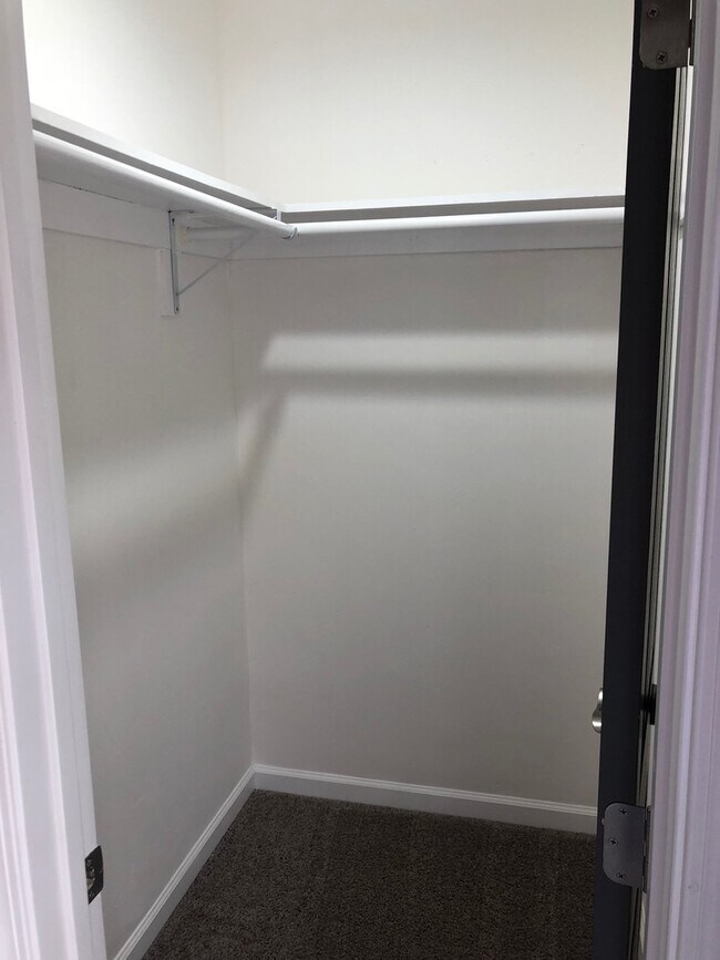 Building Photo - BEAUTIFUL & SPACIOUS 1 BR COTTAGE IN QUIET CUL-DE-SAC IN CLAIREMONT