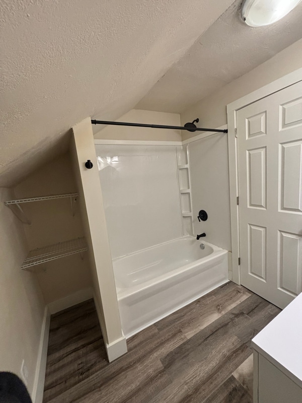 Building Photo - 517 7th St E