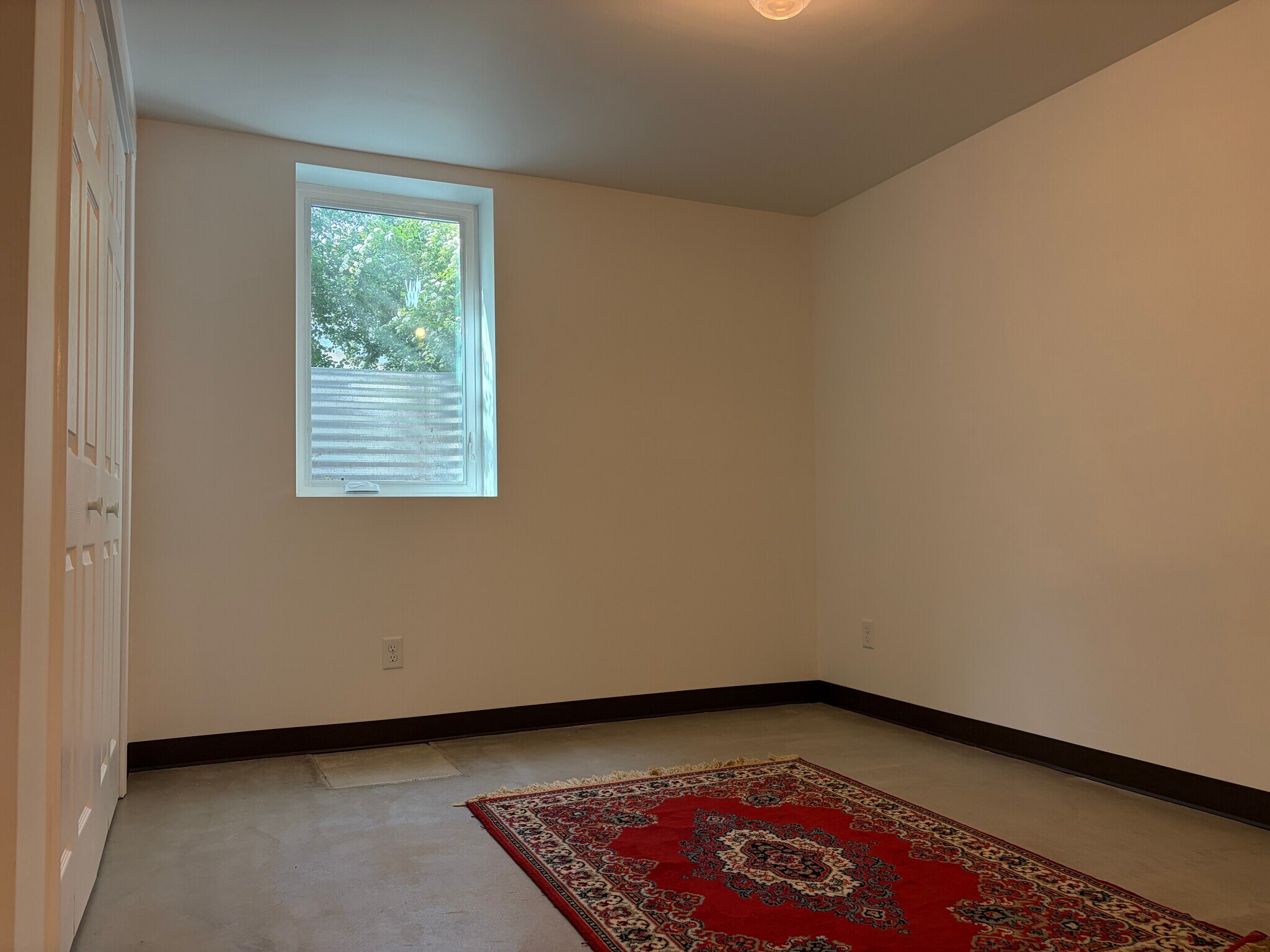 Building Photo - 1530 S 4th St