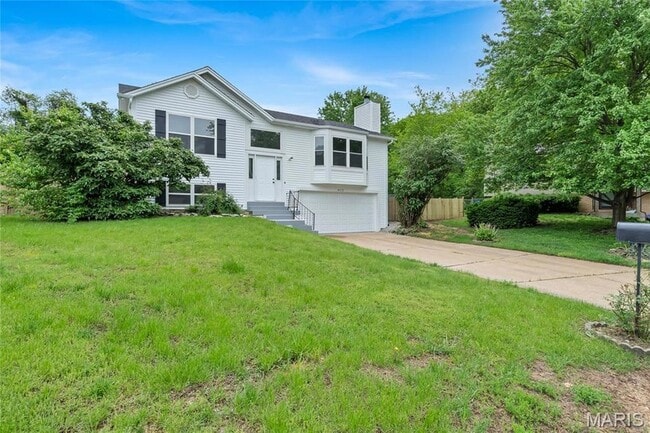 Building Photo - 802 Notre Dame Dr