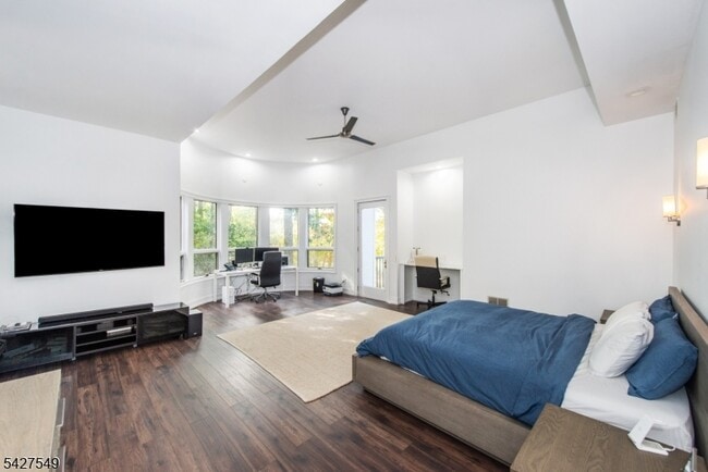 Building Photo - 4 Springwood Terrace