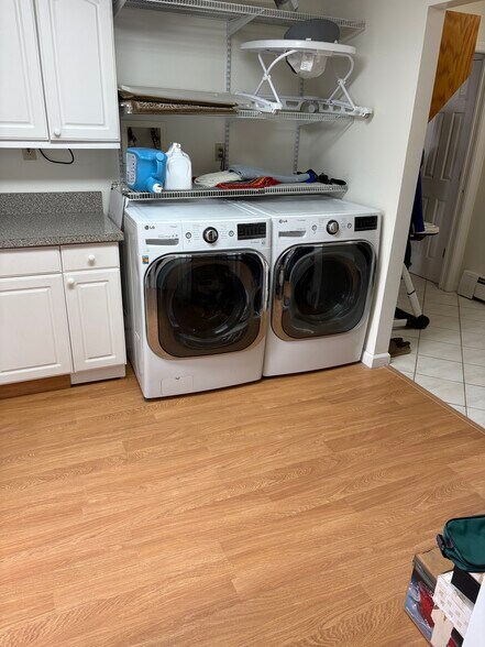 Building Photo - 2 Haiti Ln