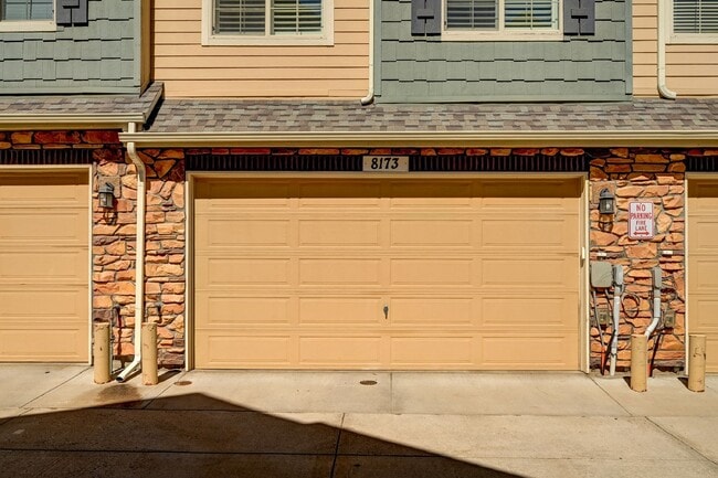 Building Photo - $2,750 - 2 Bed, 2.5 Bath Condo in Centenni...