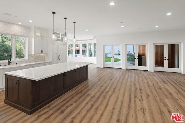 Building Photo - 3373 Coldwater Canyon Ave