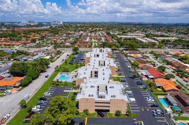 Building Photo - 10300 Coral Wy