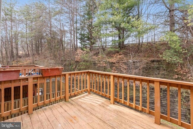 Building Photo - 16250 Taconic Cir