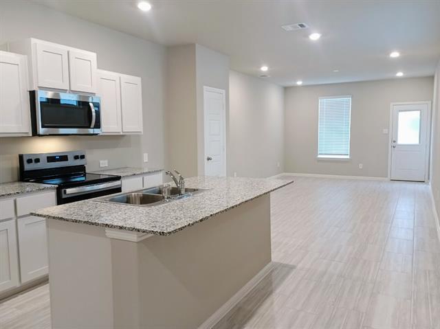 Building Photo - 3013 Pecan Farm Ln