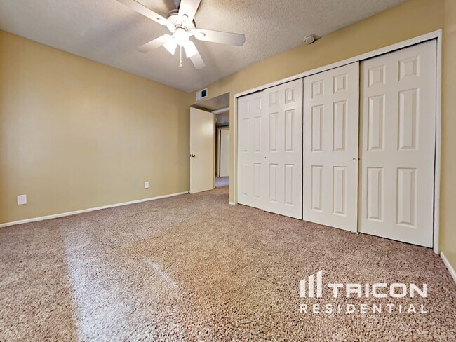 Building Photo - 3822 W Mauna Loa Ln