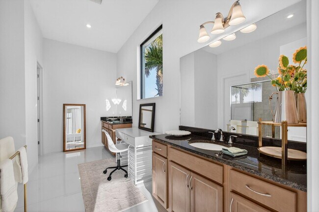 Building Photo - 11460 SW Pietra Wy