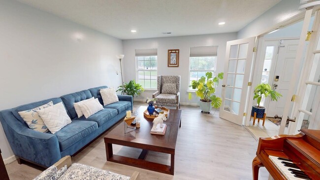 Building Photo - 100 Pinyon Pines