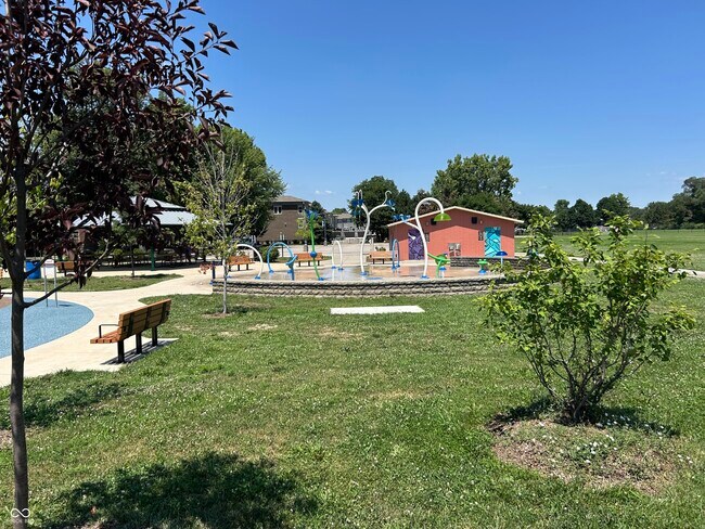 Building Photo - 1531 N College Ave