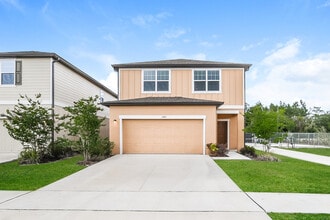 Building Photo - 2681 Island Pond Dr