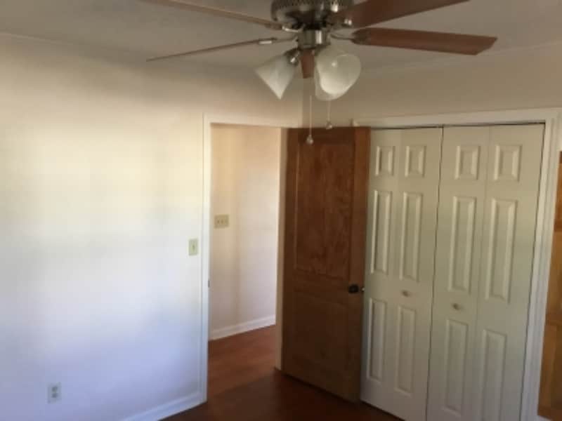 Building Photo - 709 N Hankinson St