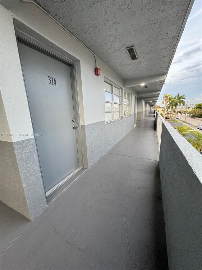 Building Photo - 11195 SW 1st St