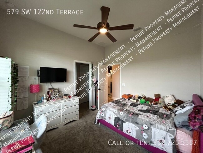 Building Photo - 579 SW 122nd Terrace