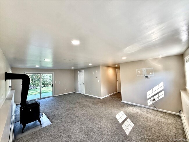 Building Photo - 273 N Brewster Rd