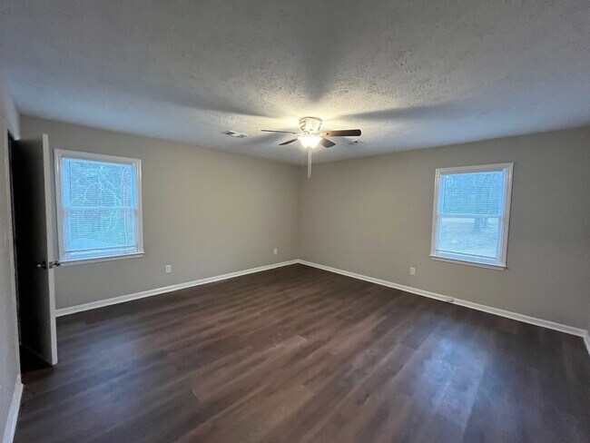 Building Photo - The Ideal Space to Balance Life, Work and Play.