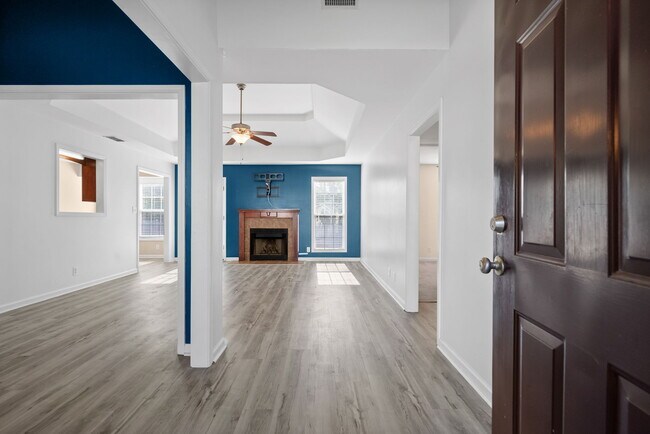 Building Photo - 3735 N Cindy Jo Dr