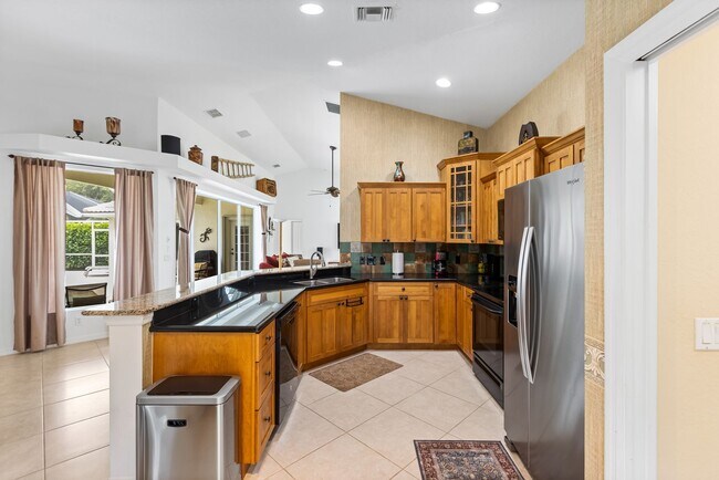 Building Photo - ** BRIARWOOD ** 3 BED / 2 BATH - POOL HOME - TURNKEY FURNISHED - SEASONAL OR SHORT TERM