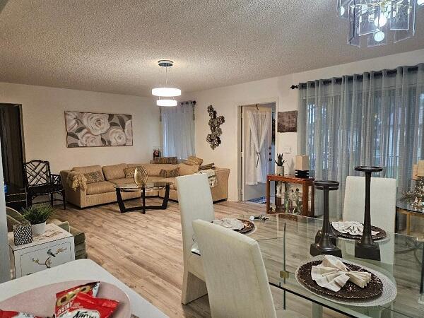 Building Photo - 105 Lake Pine Cir