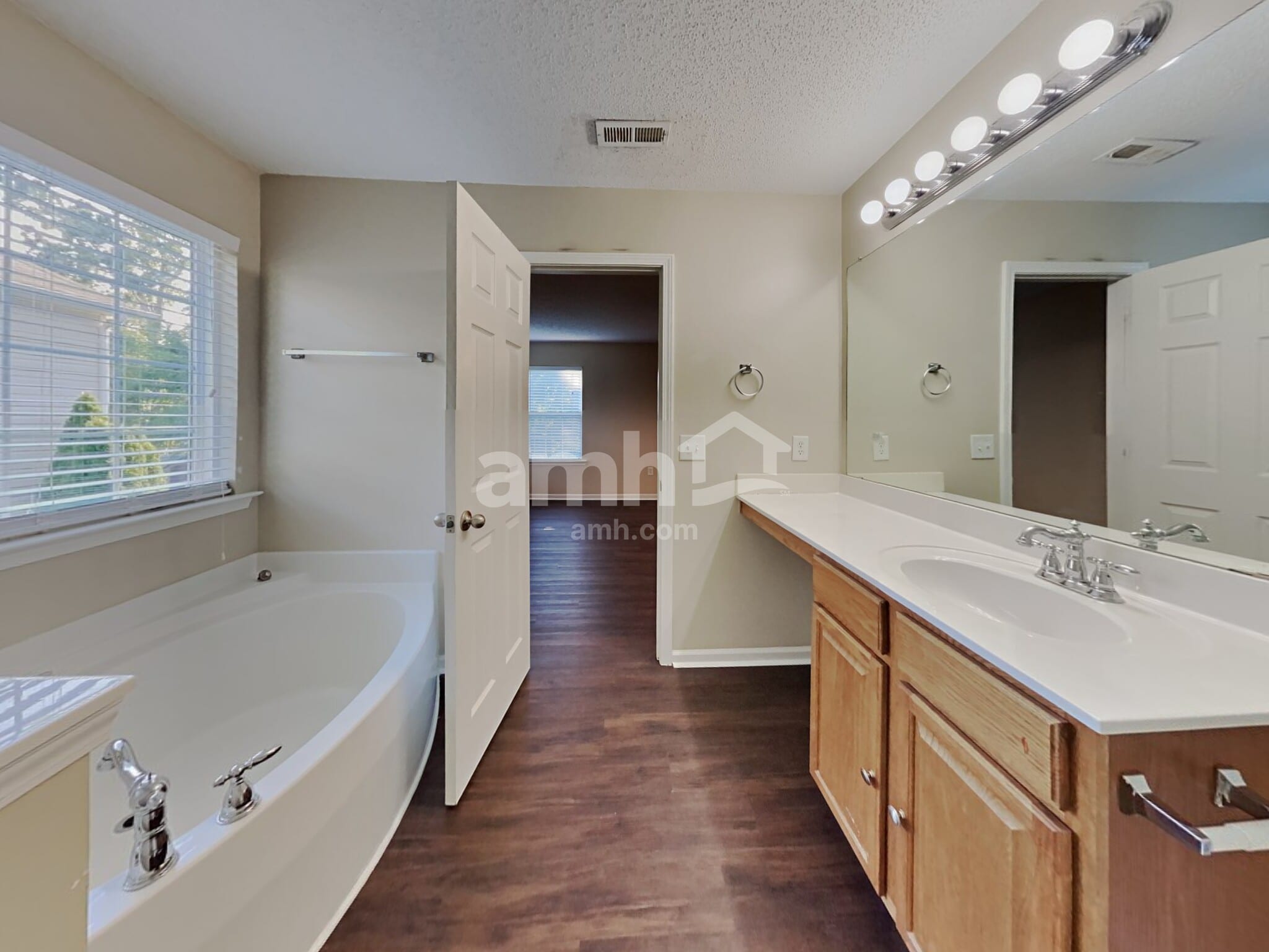 Building Photo - 439 Annaberg Ln