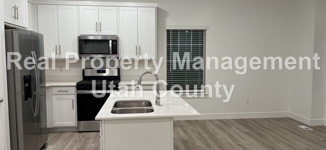 Building Photo - 891 N 1120 E