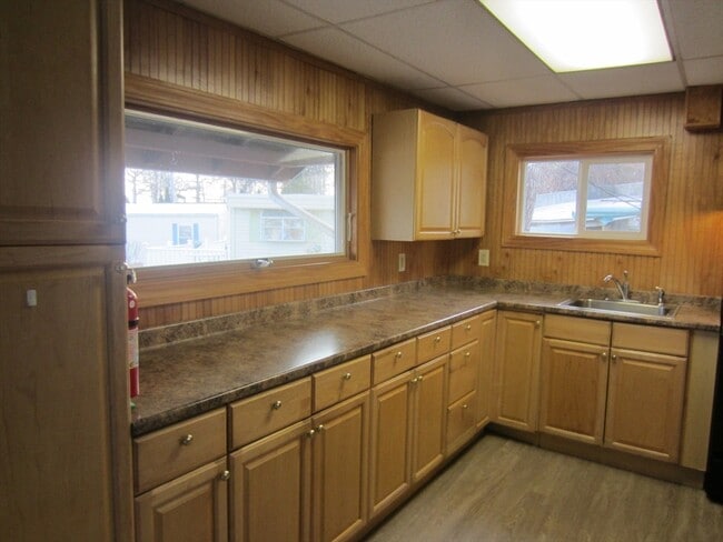 Building Photo - 64 Kins Ct