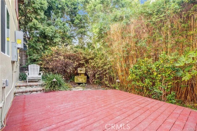 Building Photo - 2007 Glenneyre St