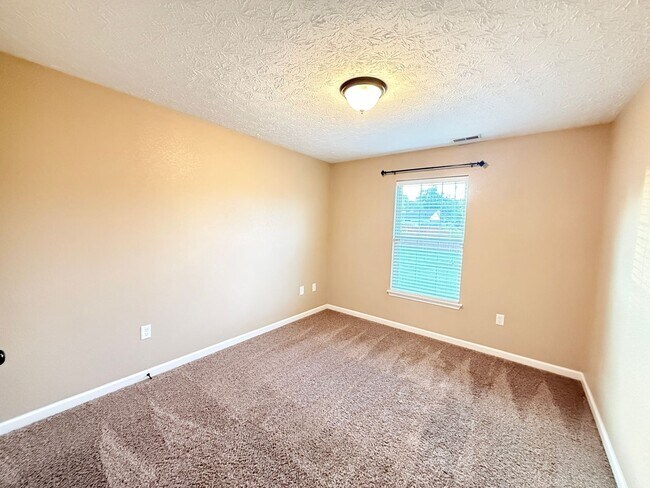 Building Photo - 2201 Hall Ln