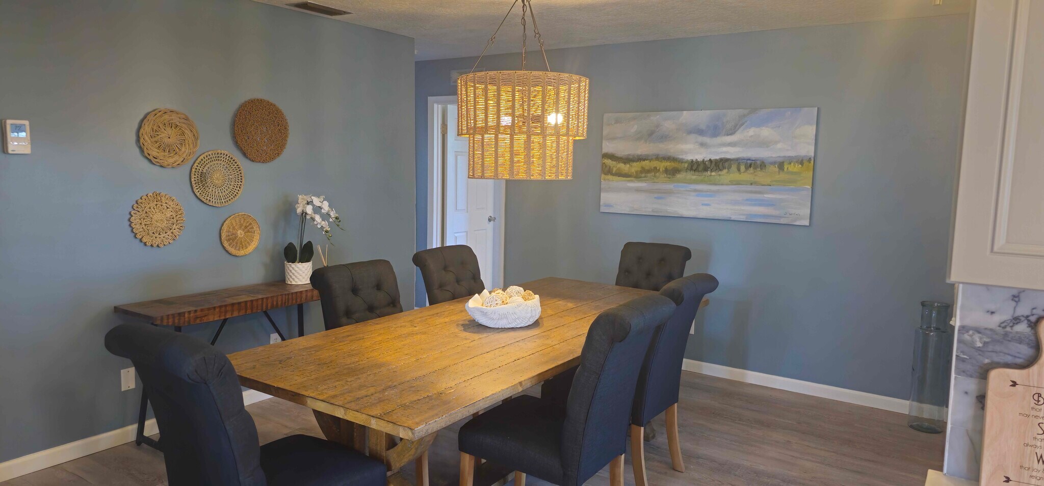 Building Photo - 589 Coconut St