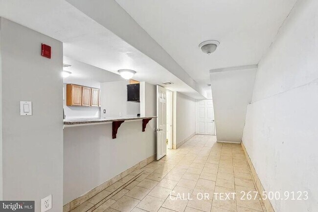 Building Photo - 3414 Spring Garden St