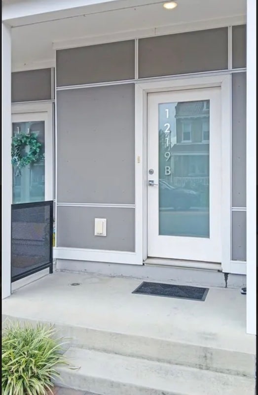 Building Photo - 1219 Bainbridge St