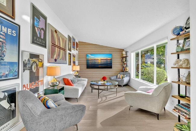 Building Photo - 12502 Baywind Ct